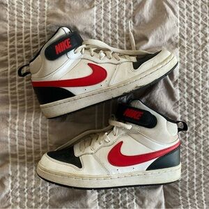 Nike Court Borough Mid 2 White University Red Black Size 5.5Youth CD7783-110